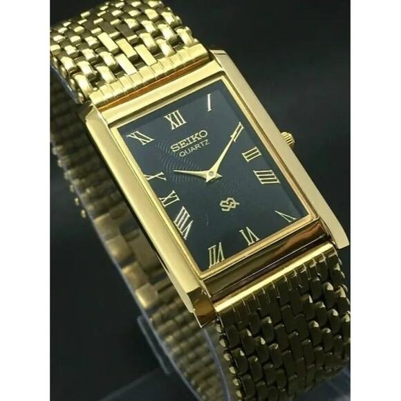 Vintage Style Seiko Quartz Mens Gold Watch & Black accents W/ Metal Strap - Picture 1 of 6